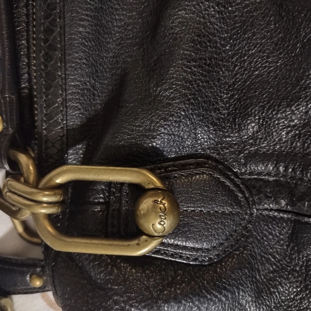 Real coach purse!! - Picture 4 of 16